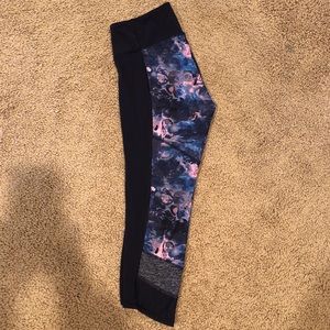 Lululemon cropped tights (luxtreme)